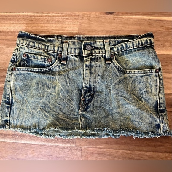 Levi’s Waterless Deconstructed Repurposed Denim Mini Yellow Acid Wash Sz M - Picture 2 of 10